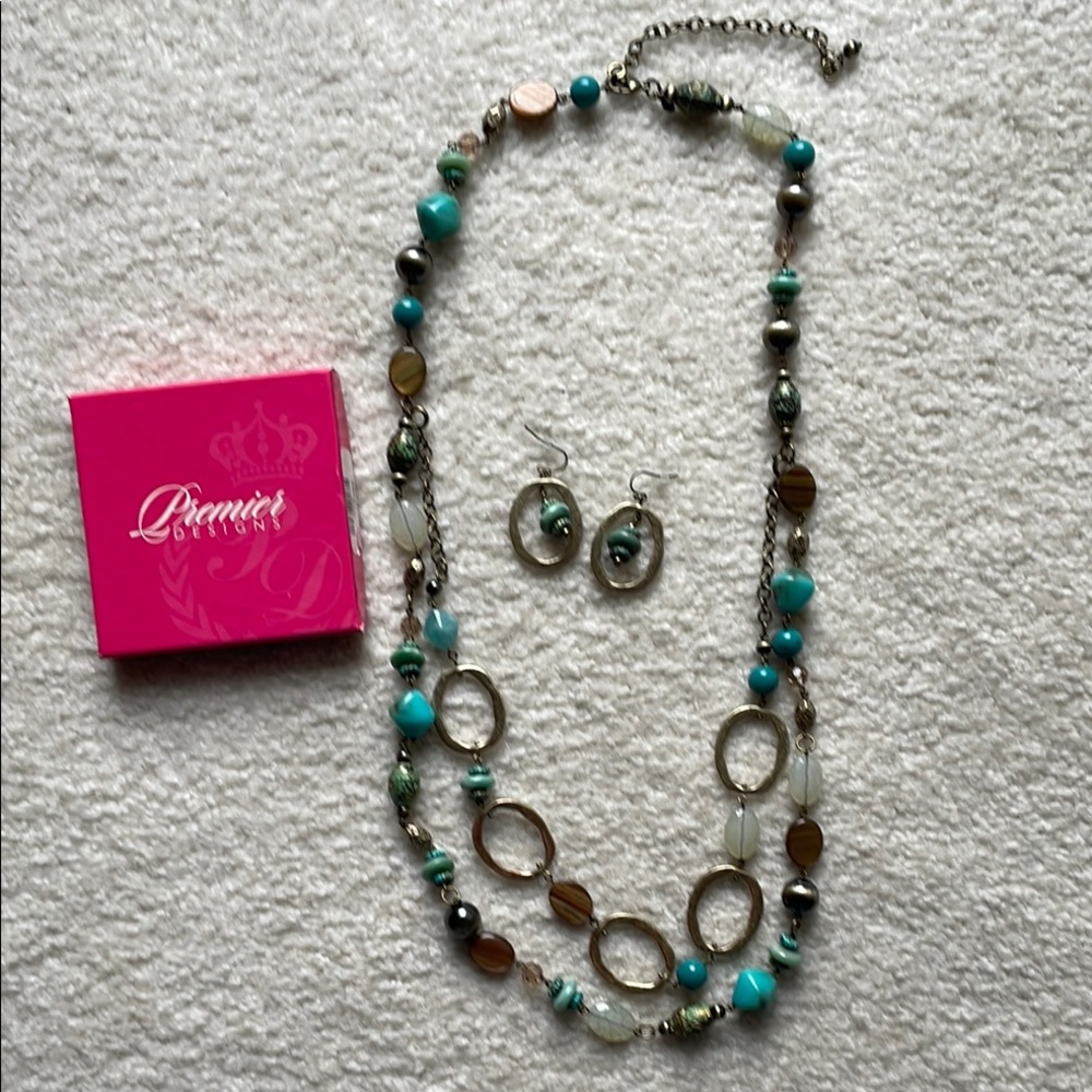 Premier Designs Turquoise and Brown Necklace Set